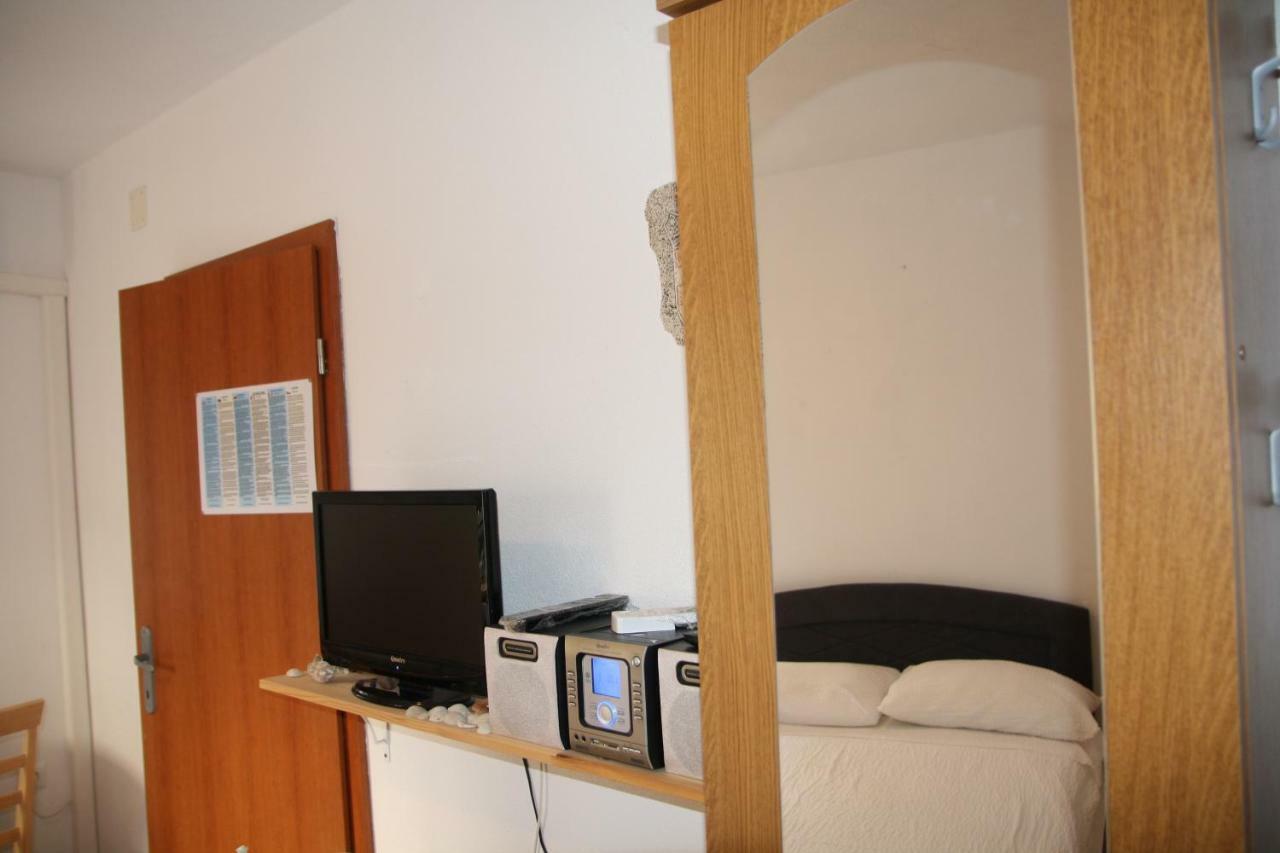 City Coast Apartments Шибеник Экстерьер фото